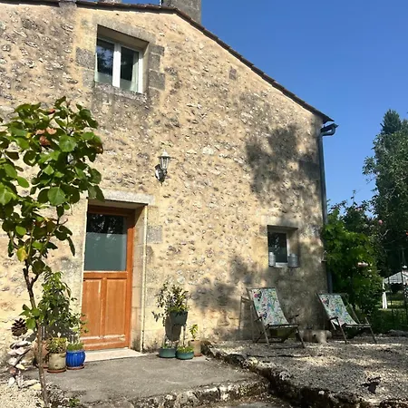 Maisonnette Avec Terrasse De La Bellue דירה Cézac