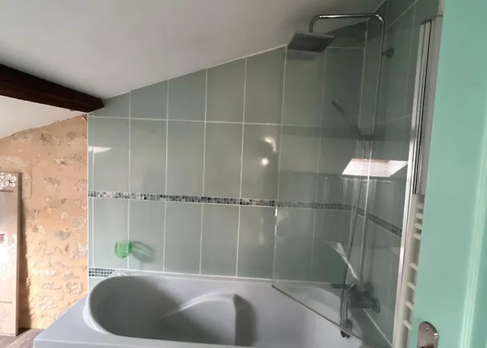 Maisonnette Avec Terrasse De La Bellue *